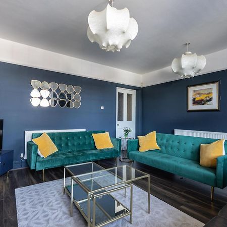 Boutique Family Apartment In Celebrity Village. Barnt Green Luaran gambar