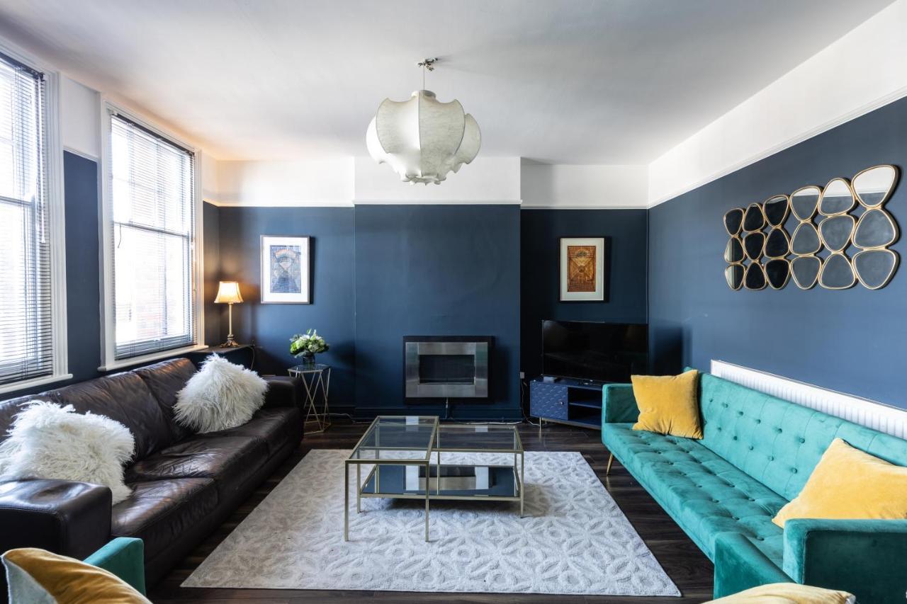 Boutique Family Apartment In Celebrity Village. Barnt Green Luaran gambar