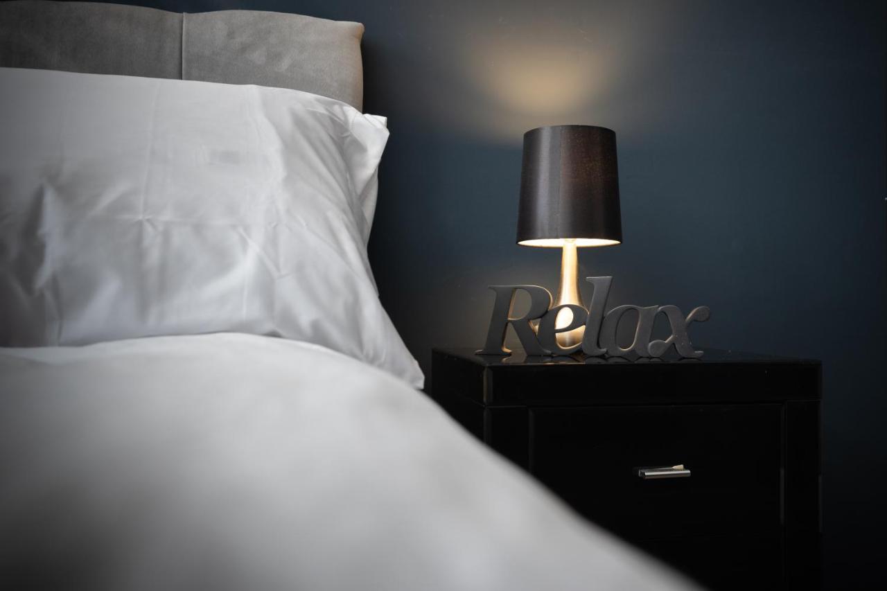 Boutique Family Apartment In Celebrity Village. Barnt Green Luaran gambar